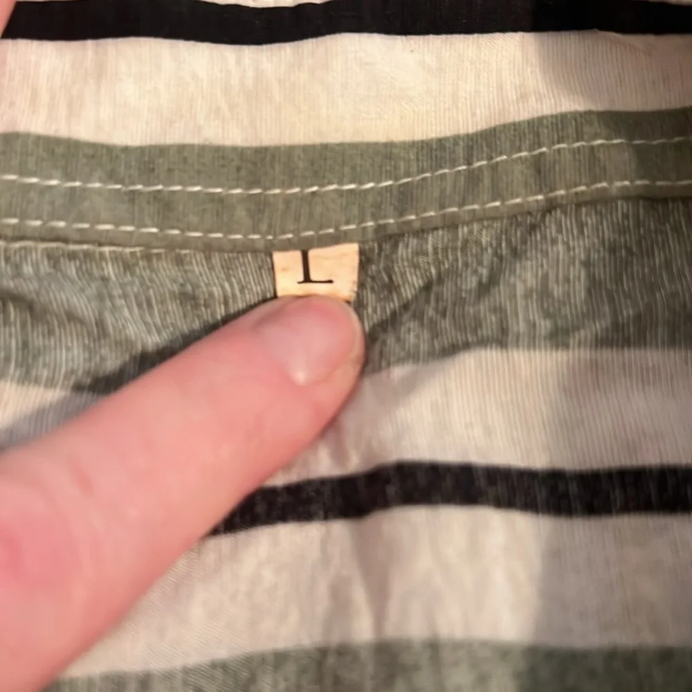 Men’s button up green stripes - Picture 3 of 3